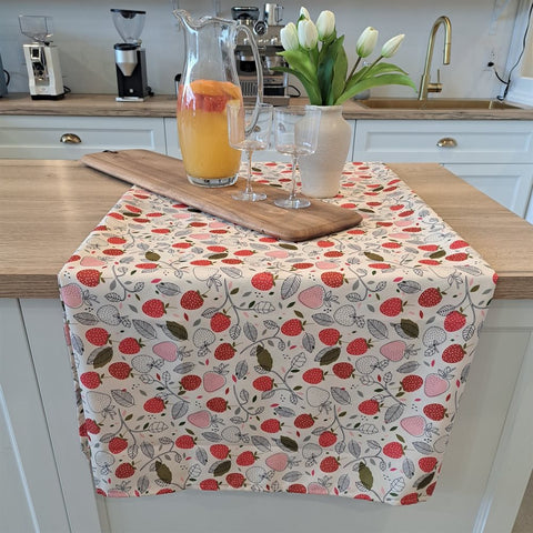 Fragaria Strawberry Tablecloth